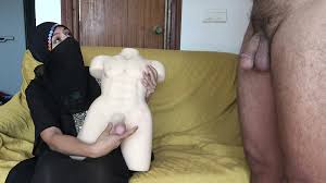 Muslim stepsisters double-team their stepbro - hot sex