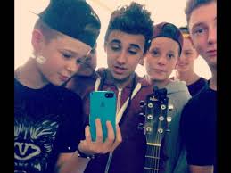 Teenage pop star and social media phenomenon benjamin lasnier made an appreciated and inspired performance at queen silvias children's hospital. Benjamin Lasnier Benjamin1asnie Twitter