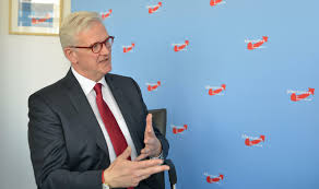 Greve is an hour south of florence by sita bus, or 35 mins by car. Gustav Greve Afd Vordenker Schmeisst Hin