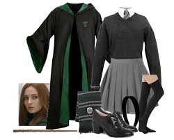 Whether for yourself or as a gift, the full uniform is a must have for all harry potter fan to wear on any special occasion. Gwen Rose Potter Slytherin Uniform Outfit Shoplook