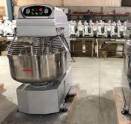 Wholesale Customized Bread Baking Machine Processor Mixer Bakery Shop Use  130L 50kg Spiral Equipment Dough Kneader with Full Stainless Steel Cover