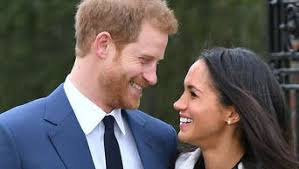 Mit tiefem rückenausschnitt schritt prinzessin eugenie bei der royalen hochzeit mit jack brooksbank zum altar und sendete damit eine wichtige botschaft. Royale Hochzeit Themenseite