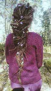 30 Manieres De Faire Des Dreadlocks Sur Des Cheveux Courts Page 13 Sur 35 Damen Mode Exklusiv Ch Dreadlock Frisuren Haar Styling Dreadlocks