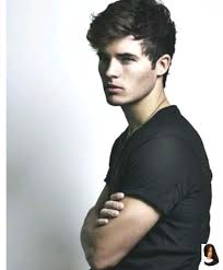 Black Hair Guy Concluido Girl La Chica Nueva Terminada Ele Me Chamou De Eduardo Ga Brown Hair Blue Eyes Brown Eyes Black Hair Black Hair Green Eyes