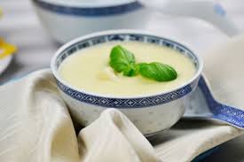 Cremige Blumenkohlsuppe Mit Weissem Shiro Miso Rezept Rezept Cremige Blumenkohlsuppe Rezepte Blumenkohlsuppe