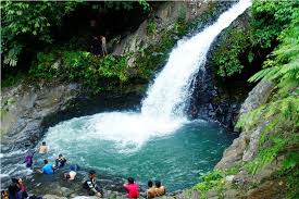 Uji Nyali Terjun Bebas Di Lubuak Tampuruang Super Adventure Travel Hiking Sky Diving Underwater Diving Mount Climbing And Mor Air Terjun Petualangan Air