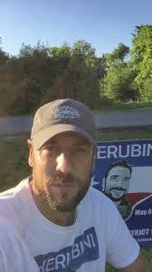 Chris Castleman's Instagram, Twitter & Facebook