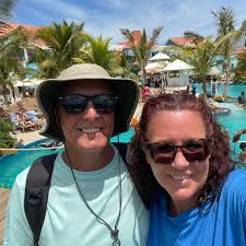 What is this crap in Bradenton at 9th ave w & 23rd st w. Just up from  Ballard Elem. cones across the road with no signs or traffic control.