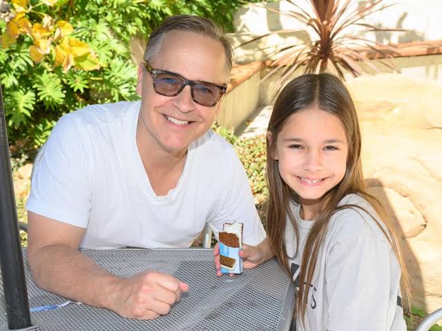 Rob Lowe's niece Fiona tragically dies at just 13 years old as family  mourns 'light of our lives' - The Mirror US