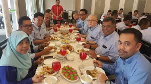 Makan tengahari paling murah di batu kurau. Majlis Makan Tengahari Johor Land Selasih Sri Gelam Facebook
