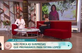 Anne lottermann (santa rosa, 18 de outubro de 1983) é uma jornalista, apresentadora, comentarista, radialista e repórter brasileira. Fatima Lopes Explica Saida Da Tvi E Admite Estava Infeliz