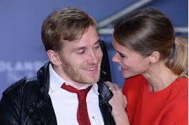 She reveals how she liked this in this interview. Samuel Koch Sarah Elena Timpe Neues Paarfoto Entzuckt Die Fans Gala De