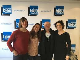 Marc jolivet ne baisse pas les bras devant la pandémie mais au contraire les ouvre grands vers le futur avec un tout nouveau spectacle. Marc Jolivet Anais Enon Pour Ses Ateliers Lectures Et Nina Hubinet Pour Son Docu Fos Les Fumees Du Silence