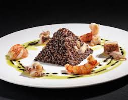 Ideato nel 1982 si tratta di due sfoglie di pasta all'uovo, una al verde e l'altra con. Gualtiero Marchesi Arte In Cucina Risotto Oro E Zafferano