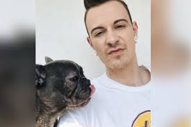 Ein Treffen mit "Wau"-Effekt: Aron aus Leipzig sucht bei "First Dates"  seinen Traummann