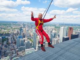 Canada's national tower #mycntower to allow us to repost www.cntower.ca/social / tour nationale du canada #mycntower pour nous permettre de republier. Living On The Edge At The Cn Tower Virgin