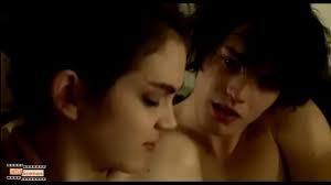 Sexual Chronicles of a French Family (Chroniques sexuelles dune famille  daujourdhui) - XNXX.COM