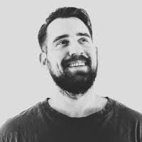 Alexander Esch's Instagram, Twitter & Facebook