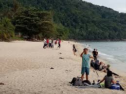 Kota ini merupakan wilayah yang sangat strategis pantai impian terletak di kecamatan tanjungpinang sebelah barat dengan pemandangan alam yang menghadap ke pusat pemerintahan provinsi. Penang Kini Keindahan Pantai Pasir Panjang Balik Pulau Facebook