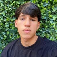 Benjamin Chaves's Instagram, Twitter & Facebook