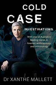 Missy's killer was between 5'2 and 5'8, and they walked with a limp. Cold Case Investigations English Edition Ebook Mallett Xanthe Amazon De Kindle Shop
