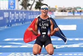 Retraité depuis 2002, laurent jalabert continue de s'épanouir sportivement grâce au triathlon. Vincent Luis Vice Champion Du Monde De Triathlon Apres Sa Victoire A Gold Coast Lepape Info
