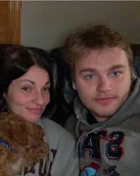 Happy 20th birthday to my favorite girl! Have an amazing day! I love you  very much❤️