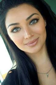 Heather Beals's Instagram, Twitter & Facebook