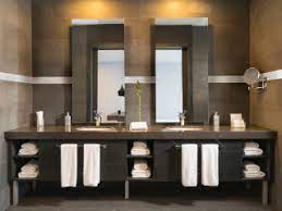 Il peut être très simple d'avoir l'impression d'avoir une nouvelle salle de bain grâce à quelques éléments de décoration bien choisis. Salle De Bain Photos Et Idees Deco De Salles De Bain Avril 2021 Houzz Fr