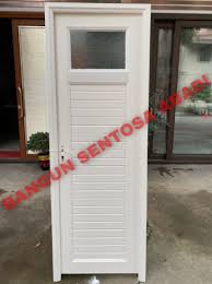 Biasanya terdapat gambar di tengah pintu yang membuat tampilannya menarik. Daftar Harga Pintu Kamar Mandi Minimalis Termurah Mulai Rp100 Ribuan Rumah123 Com