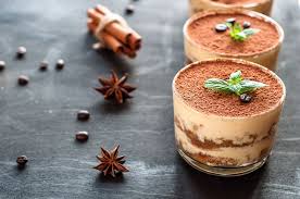 Tiramisu A La Pomme Et Caramel Au Beurre Sale Recette Tiramisu Pomme Recette Tiramisu Leger Caramel Au Beurre