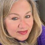 Donna Roehl's Instagram, Twitter & Facebook