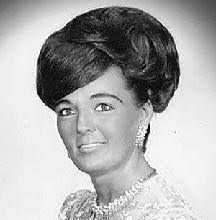 Lydia Carson's Instagram, Twitter & Facebook