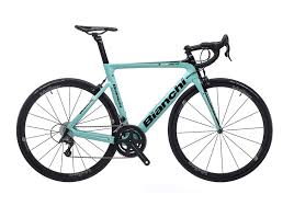 Bianchi aria je rychlé aero kolo postavené pro podávání maximálního výkonu a pro milovníky rychlé jízdy. Bici Da Strada Bianchi 2019 Modelli Immagini E Prezzi Di Tutta La Gamma Bicidastrada