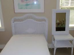 With everything from the beautiful louver collection to the elegant victorian queen, we're sure you'll find a set you love. Wicker Bedroom Furniture Sets For Twin For Sale Ebay