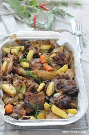 I consigli per cucinare i porri al forno, ripieni di formaggio o semplicemente gratinati con del pan grattato. Faraona Al Forno Con Patate Anna E La Sua Cucina