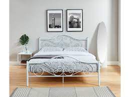 Una variante di letti in ferro battuto particolarmente romantica e femminile è quella del letto a baldacchino. Letto Leyna 160 X 200cm Metallo Stile Ferro Battuto Bianco