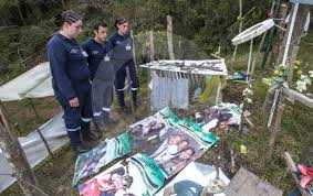 Lamia flight 2933 was a charter flight of an avro rj85, operated by lamia, that on 28 november 2016 crashed near medellín, colombia, killing 71 of the 77 people on board. Asi Recuerdan El Accidente De Chapecoense Un Ano Despues De La Tragedia