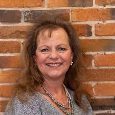 My husband and I are thinking about moving from our home state of Texas to  Wyoming. He works for Union Pacific Railroad and I'm a teacher. Are there  any railroad families in