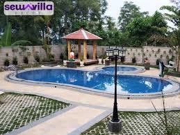 Villa Prawoto Trawas Ada Kolam Renangnya Dengan Pemandangan Yang Indah Di 2020 Villa Kolam Renang Kolam