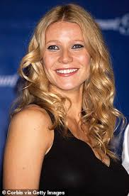 By signing up, i agree to the terms and privacy policy and to receive emails from popsugar. Gwyneth Paltrow S Makeup Artist Shares How She Makes The 48 Year Old Actress So Young Fr24 News English