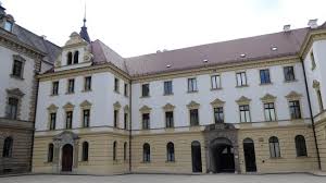 Die schönsten sehenswürdigkeiten und aktivitäten in regensburg. Schloss St Emmeram Bild Von Schloss Thurn Und Taxis Regensburg Tripadvisor