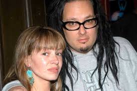 Deven Davis: Her Life, Marriage To Korn's Jonathan Davis, And Tragic Death 