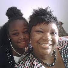 Shakeeta Simmons's Instagram, Twitter & Facebook