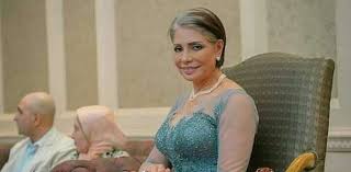 يضيق الحال بزينهم (خالدالصاوى) فيضطر لإقامة حفل زفاف واستئجار عروسين ليسترد الفيلم من بطولة : Ø³ÙˆØ³Ù† Ø¨Ø¯Ø± Ø£Ø­Ù…Ø¯ Ø¹Ø¨Ø¯Ø§Ù„Ø¹Ø²ÙŠØ² Ù„Ù… ÙŠÙ Ø¨ÙˆØ¹Ø¯Ù‡ Ù„Ù‰ ÙˆØªØ´Ø¨ÙŠÙ‡Ù‰ Ø¨Ù€ÙƒÙ„ÙŠÙˆØ¨Ø§ØªØ±Ø§ Ø´Ø±Ù ÙƒØ¨ÙŠØ± ÙÙ† ÙˆØ«Ù‚Ø§ÙØ© Ø§Ù„ÙˆØ·Ù†