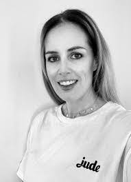 Jennie Mcconnell's Instagram, Twitter & Facebook