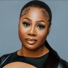 Lashonda Johnson's Instagram, Twitter & Facebook