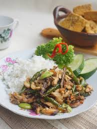 Tumis bawang putih dan bawang merah sampai terecium bau yang harum. Suwir Pindang Tongkol Menu Rumahan Yang Simpel Dan Lezat Kitchen Of Indonesia