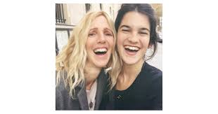 Jill kortleve fait un passage très remarqué lors du défilé chanel. Sandrine Kiberlain Fete Sa Fille On N Est Pas Serieux Quand On A 17 Ans Purepeople