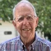 Christine Eckles's Instagram, Twitter & Facebook